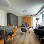 Zentrale Top Wohnung Chesa Ravaisch